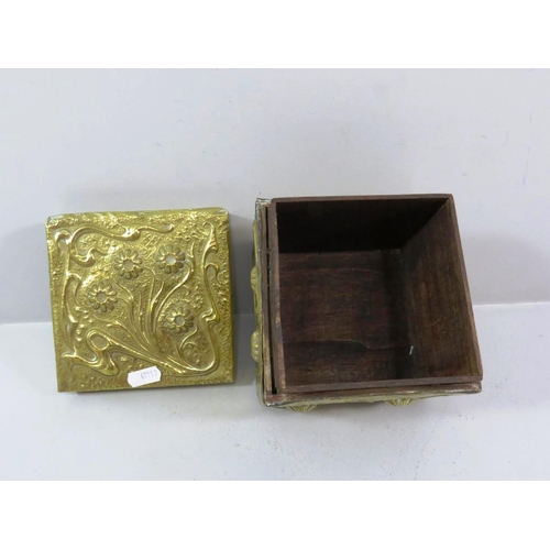 469 - VINTAGE ARTS AND CRAFTS BRASS COVERED WOODEN BOX