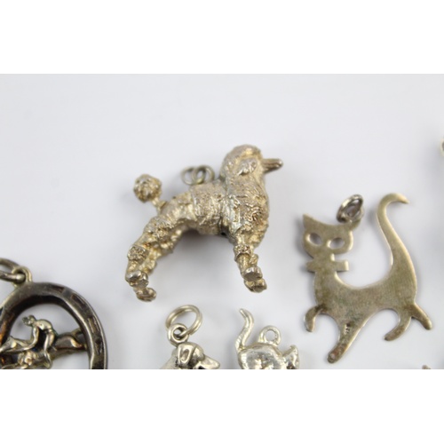 69 - 10 x Vintage Mixed Grades of Silver ANIMAL CHARMS inc. Dogs, Cats, Duck (39g)