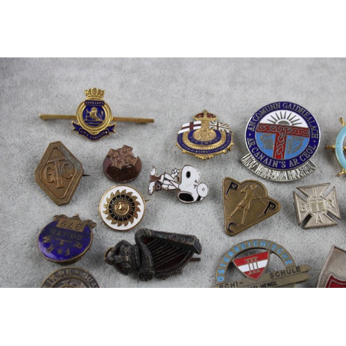 120 - 25 x Assorted Vintage BADGES Inc Enamel, Awards, Commemorative Etc