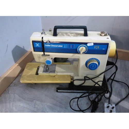 413 - FRISTER DRESSMAKER SEWING MACHINE