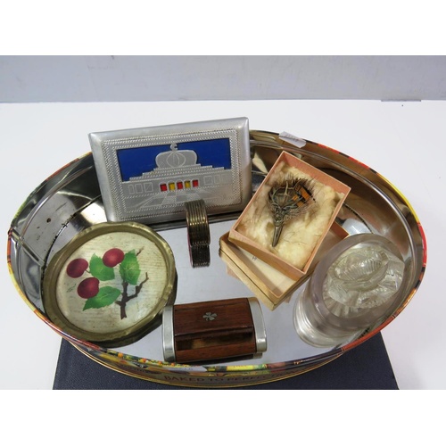 433 - COLLECTABLE LOT, IRISH SNUFF BOX, INCLUDES WELLS AND CIGAR BOX