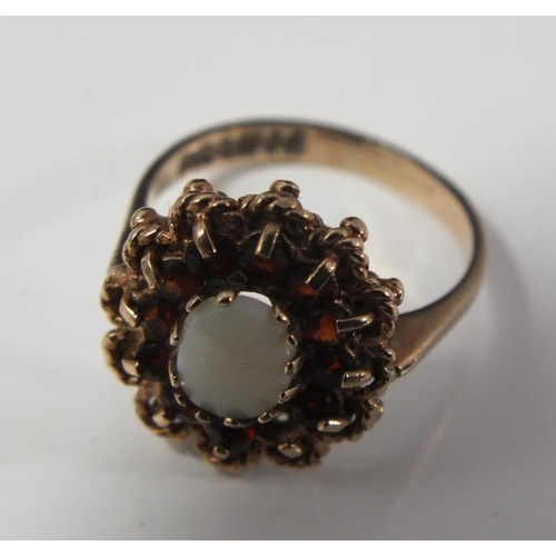 246 - ANTIQUE 9CT GOLD, OPAL AND GARNETS RING, SIZE , WEIGHT 2.9G