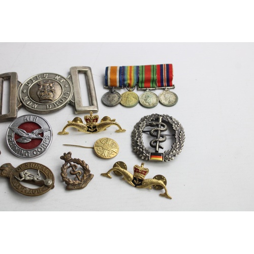 18 - 12 x Vintage MILITARY Badges & Medals Inc Miniature Medal Group, Belt Buckle Etc