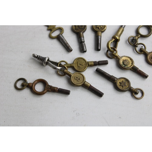 42 - 12 x Antique / Vintage Pocket Watch Keys Various Sizes & Designs