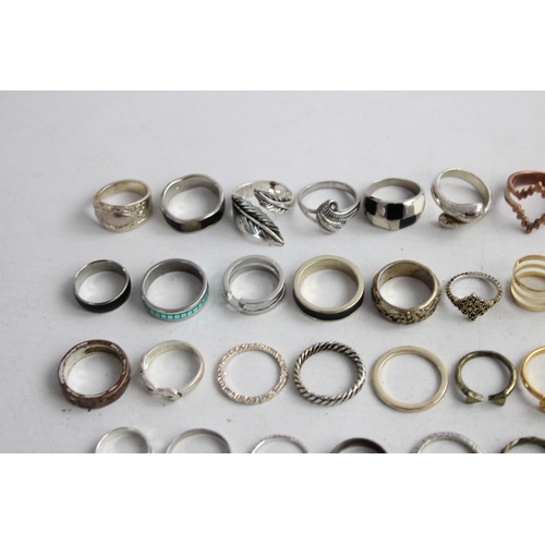 104 - 36 x Vintage & Retro RINGS inc. Band, Gold & Silver Tone, Enamel, Etched