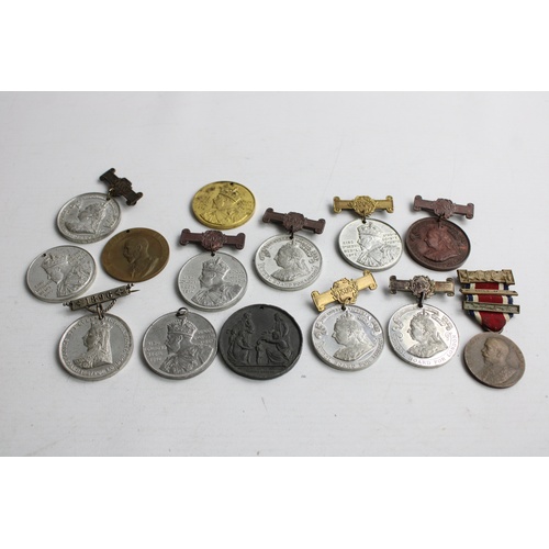 137 - 14 x Victorian / Edwardian London School Board Attendance Medals / Medallions