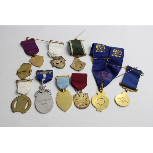 141 - 10 x Vintage MASONIC & RAOB Medals / Jewels Various Lodges Base-Metal