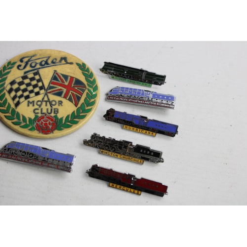 149 - 12 x Vintage RAILWAY & TRANSPORT Themed Pin & Lapel BADGES Inc Enamel, Speedway