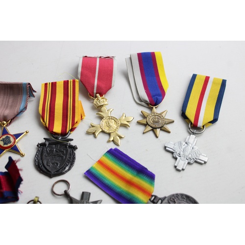 151 - 12 x Vintage MILITARY Medals Inc DSO, Waterloo, Dunkirk, Ashanti Etc