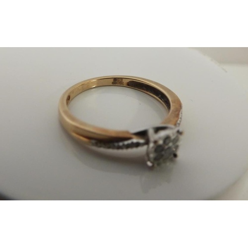 211 - 9ct GOLD SOLITAIRE RING 1.5g, SIZE J