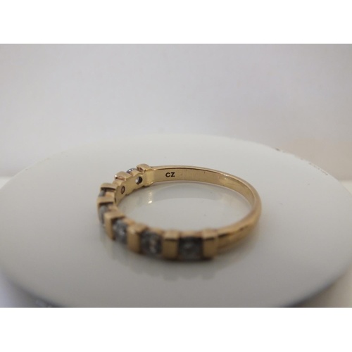 212 - 9ct GOLD RING (MISSING ONE STONE) 2.3g, SIZE P