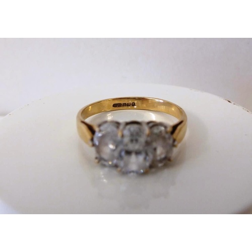 215 - 9ct GOLD THREE STONE CZ TRILOGY RING 3g, SIZE O