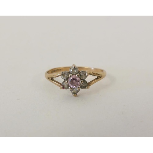 229 - 9ct GOLD CLUSTER RING 1.3g, SIZE L