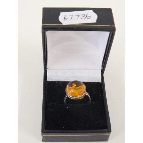 246 - VINTAGE STERLING SILVER AND AMBER RING SIZE 0