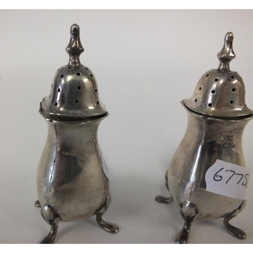 268 - A PAIR OF ANTIQUE SOLID SILVER SALT AND PEPPERETTE SHAKERS, ROBERT PRINGLE & SONS BIRMINGHAM HALLMAR... 