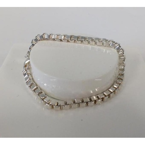 275 - 925 SILVER CUBE LINK BRACELET 7.5inch