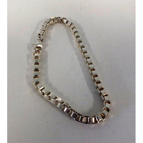 275 - 925 SILVER CUBE LINK BRACELET 7.5inch