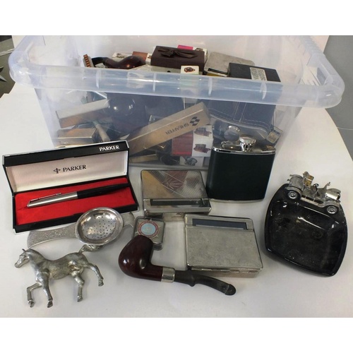 277 - JOBLOT OF VINTAGE COLLECTABLES INCLUDES LIGHTERS, PENS, BOXED WADE WHIMSIES, PIPE, HIP FLASK ETC