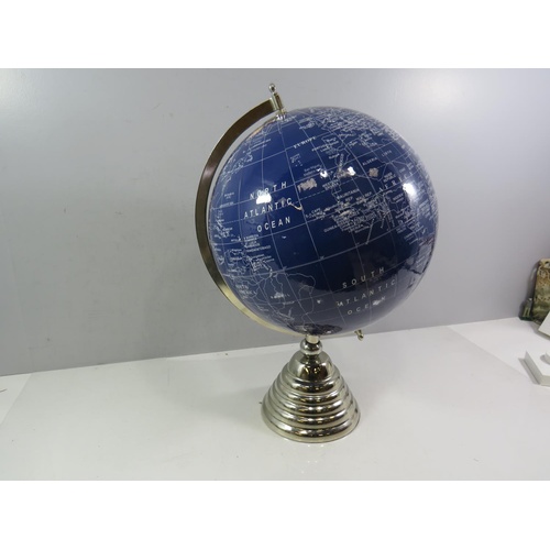 443 - BLUE AND SILVER COLOUR LARGE GLOBE