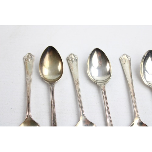 26 - 6 x Vintage Hallmarked 1943 Sheffield STERLING SILVER Teaspoons (73g)