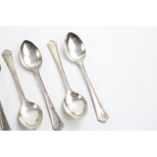 26 - 6 x Vintage Hallmarked 1943 Sheffield STERLING SILVER Teaspoons (73g)