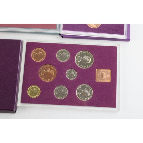 31 - 4 x Vintage ROYAL MINT GB & Northern Ireland Un-Circulated Coin Sets 1970-1996