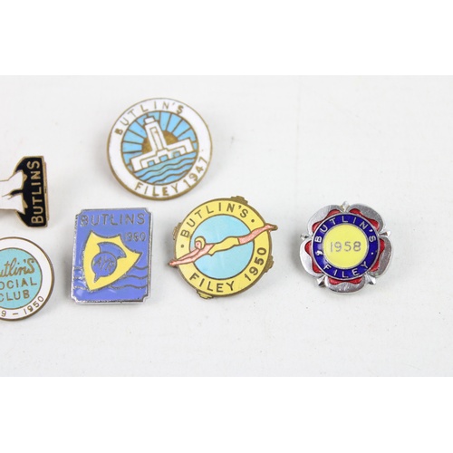 108 - 7 x Assorted Vintage BUTLINS Enamel Pin BADGES Inc 1949-1950 Social Club Etc