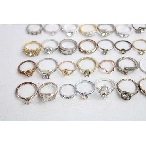 110 - 36 x Vintage & Retro RINGS inc. Stone Set, Faux Gem, Halo, Solitaire (87g)