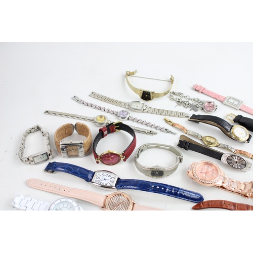 113 - 40 x Assorted Vintage Ladies QUARTZ Wristwatches Inc. Seiko, Accurist Etc