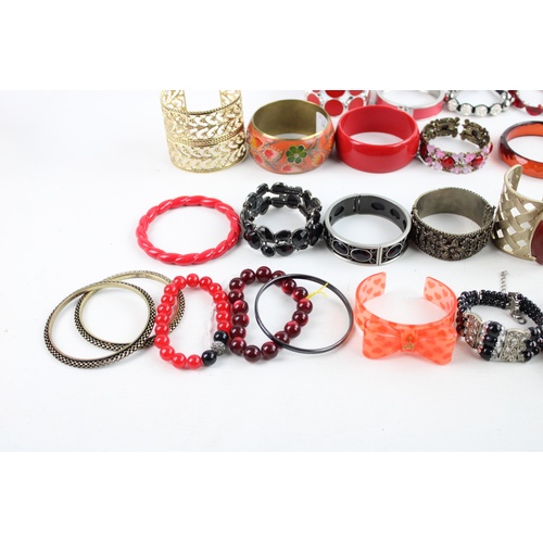 123 - 35 x Vintage & Retro BRACELETS & BANGLES inc Chunky, Statement, Reds, Shamballa