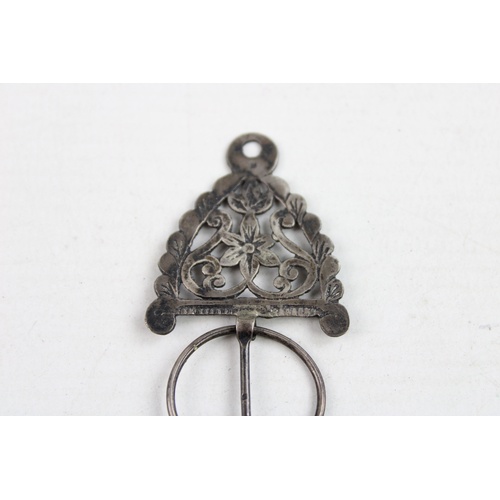 127 - Beautiful Antique Victorian .925 STERLING SILVER Floral Design Cloak Pin (7g)