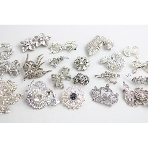 32 - 25 x Vintage & Retro RHINESTONE BROOCHES inc. Silver Tone, Bow, Floral, Art Deco