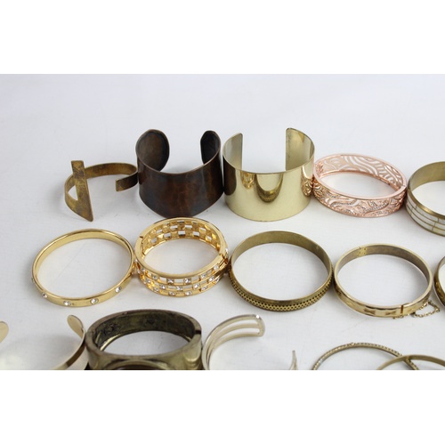 54 - 30 x Vintage & Retro BANGLES inc. Gold Tone, Statement, Stackable