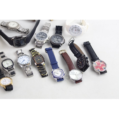 55 - 20 x Assorted Vintage Gents QUARTZ WRISTWATCHES Inc. Sekonda, Krug-BaÃ¼men Etc