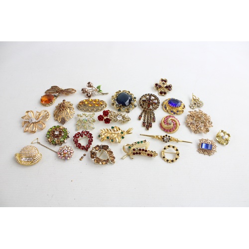 59 - 25 x Vintage & Retro RHINESTONE BROOCHES inc. Gold Tone, Bow, Floral