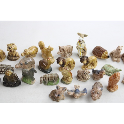 74 - 31 x Vintage Porcelain WADE WHIMSIES Inc. Circus, Nursery Rhymes Etc