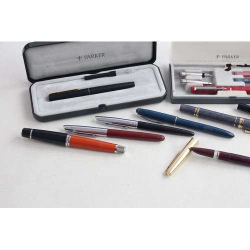 113 - 9 x Assorted Vintage BRANDED Fountain Pens Inc Parker, Boxed, Platignum Etc