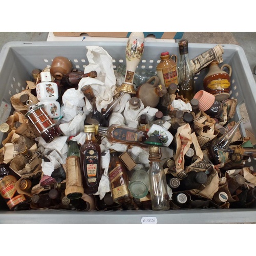 161 - JOBLOT OF MINIATURE BOTTLES OF SPIRITS