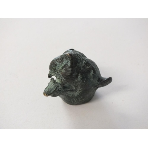 225 - BRONZE DAGGER FINIAL IN THE FORM OF A WILD CATS HEAD