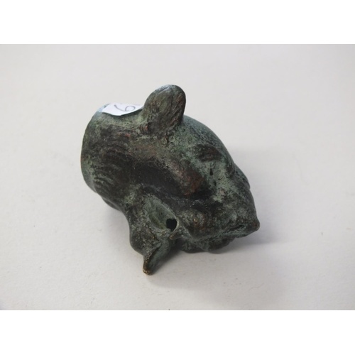 225 - BRONZE DAGGER FINIAL IN THE FORM OF A WILD CATS HEAD