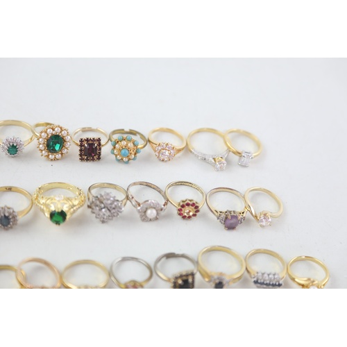 20 - 36 x Vintage & Retro Gold Tone RINGS inc. Solitaire, Cluster