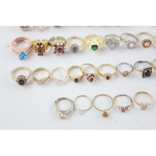 20 - 36 x Vintage & Retro Gold Tone RINGS inc. Solitaire, Cluster