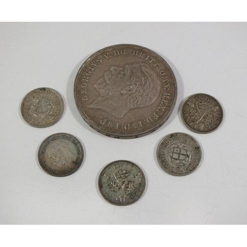 99 - NICE 1935 SILVER CROWN COIN AND FIVE SILVER 3D'S