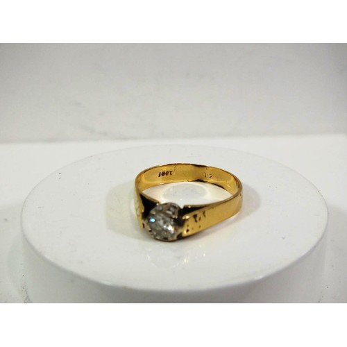 168 - 18ct DIAMOND RING IN BOX 3.3g