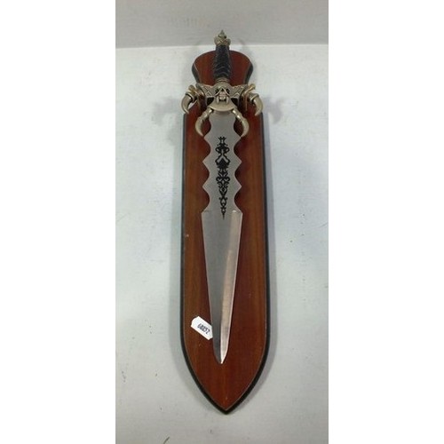 148 - LARGE ORNAMENTAL WALL HANGING FANTASY SWORD WITH WOODEN PLAQUE