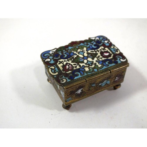 163 - SMALL VINTAGE BRASS ENAMEL TRINKET STAMP BOX