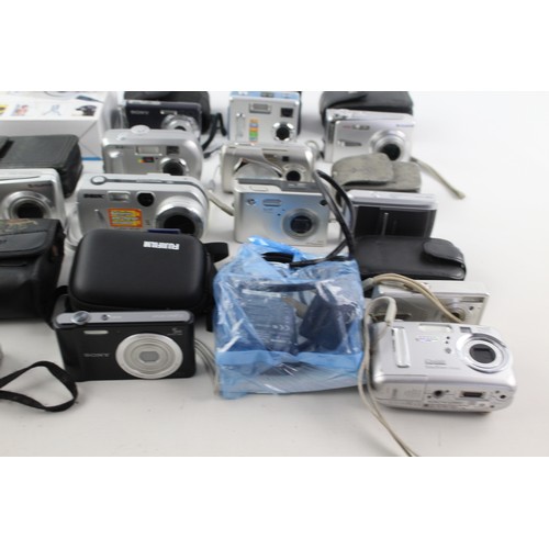 51 - 15 x Digital COMPACT CAMERAS Inc. Canon, Fujifilm, Olympus, Sony & Kodak Etc.