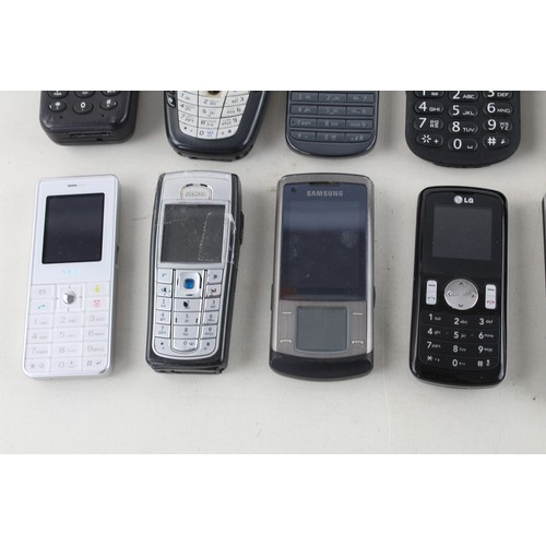 101 - 18 x Assorted MOBILE PHONES Inc Nokia, Sony Ericsson, Philips, Early Camera Etc