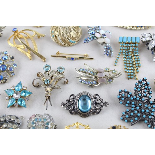 115 - 30 x Vintage & Retro BROOCHES inc. Giardinetto, Blues, Enamel, Faux Pearl