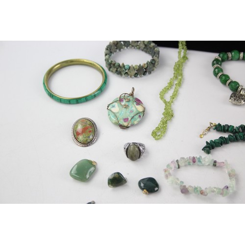 106 - 25 x Vintage GEMSTONE JEWELLERY inc. Malachite, Adventurine, Fluorite